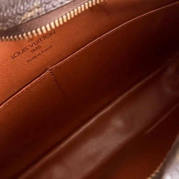 Louis Vuitton Monogram Canvas Clutch Bag in beautiful condition!!! - Picture 5 of 10